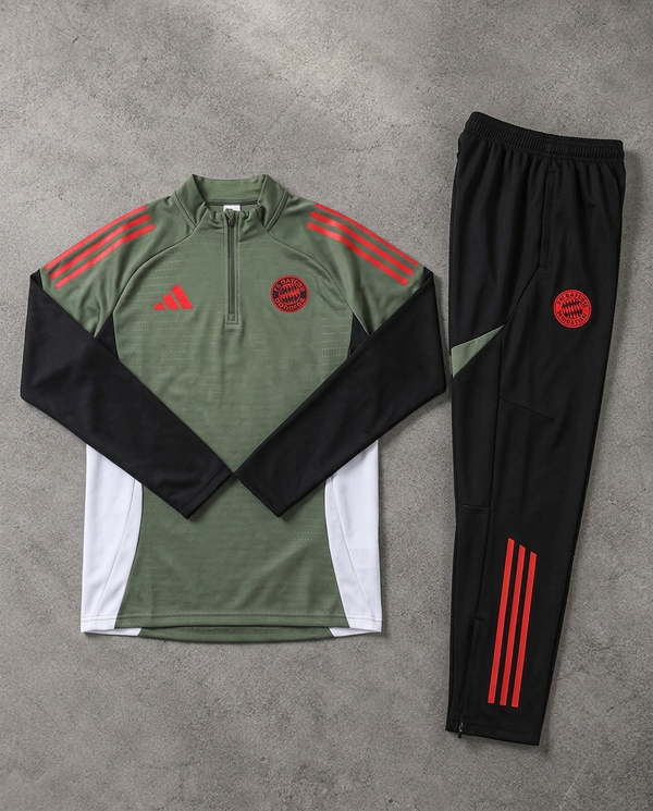 Bayern Munich Half Zip Tracksuit - Player Version