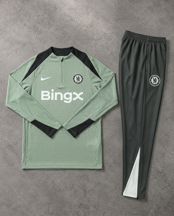 Chelsea Half Zip Tracksuit - Player Version