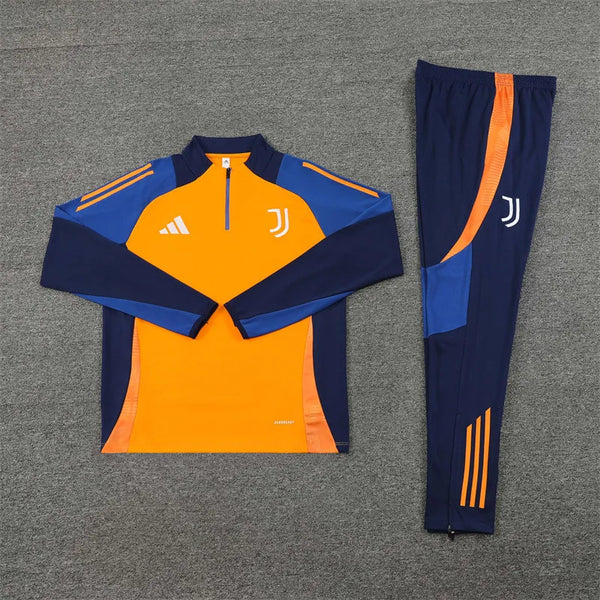 Juventus Half Zip Tracksuit - Junior