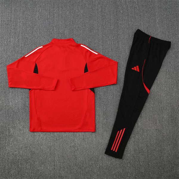 Manchester United Half Zip Tracksuit - Junior